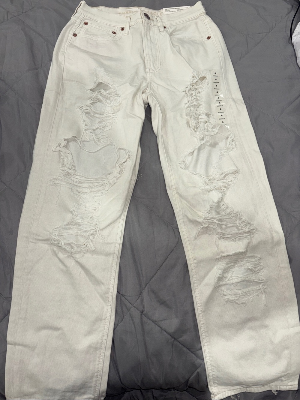 American Eagle 90s Boyfriend White ripped Jeans
